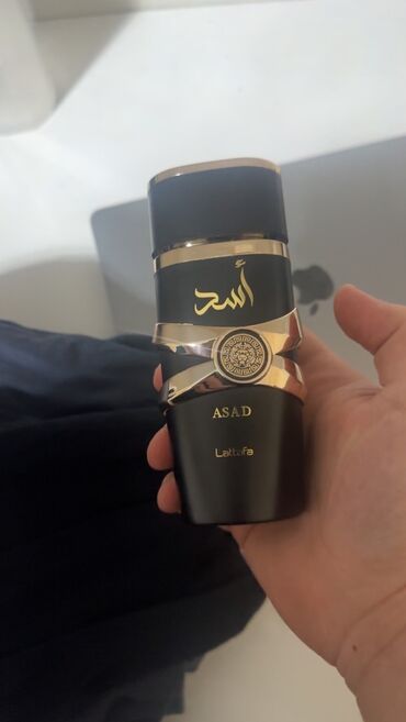 Ətriyyat: Lattafa Asad 50ml original,dubaiden alinib cox az istifade