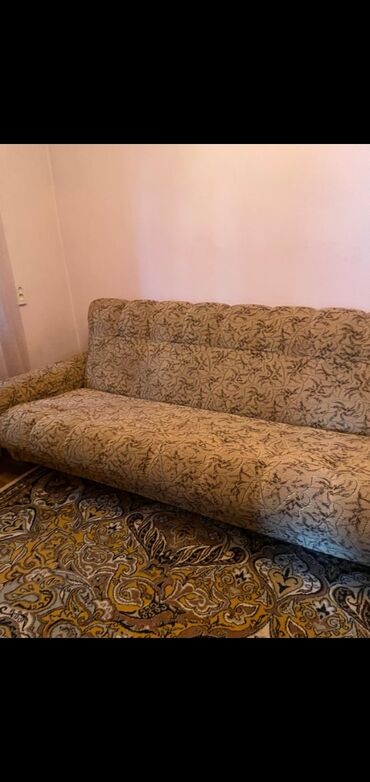 советский мебель: Диван-кровать, цвет - Бежевый, Б/у