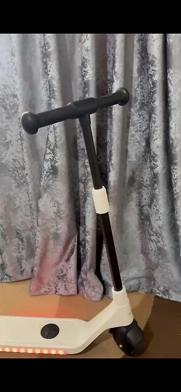 yamaha az: Uşaq skuterı – LED işıqlı, üçtəkərli - Gündüz və axşam gəzintiləri — 2