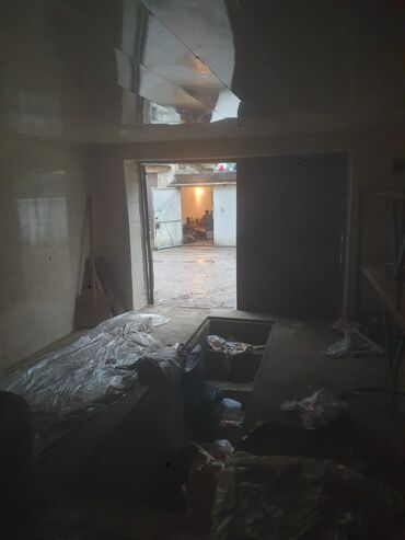 Kirayə qaraj: Qaraj/usta təmiri üçün yer - Dəmir qapılı, yerüstü qaraj tipi sahə - — 8