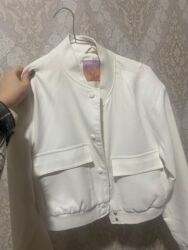 женские куртки трансформер: M