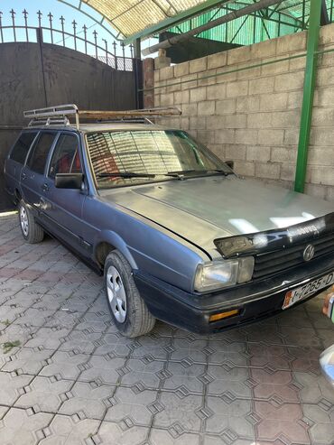 Volkswagen: Volkswagen Passat: 1985 г., 1.8 л, Механика, Бензин, Универсал