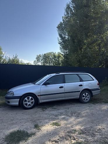 пасат венто: Toyota Avensis: 2001 г., 1.8 л, Механика, Бензин, Универсал — 1