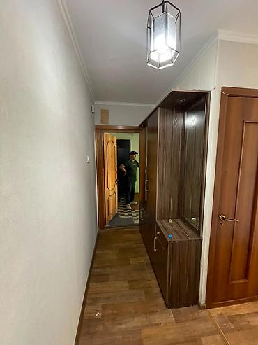 Продажа квартир: 3 комнаты, 58 м², 6 мкр 104 серия, 2 этаж, Косметический ремонт — 8