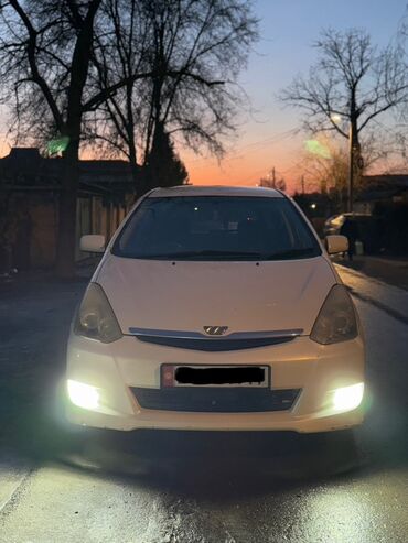 экономичные машины: Toyota WISH: 2005 г., 1.8 л, Бензин, Универсал