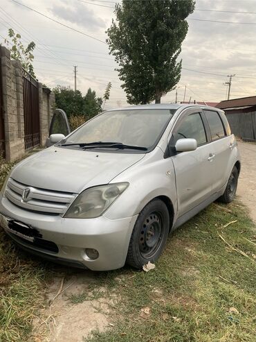 Toyota: Toyota ist: 2003 г., 1.5 л, Автомат, Бензин, Хэтчбэк