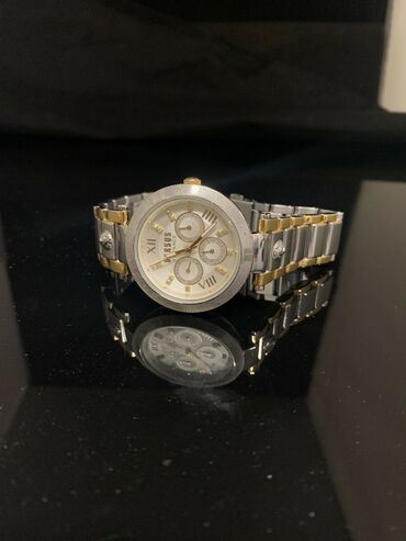 qadin qol saatlari instagram: Новый, Наручные часы, Versace, цвет - Серебристый