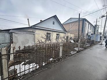 Кыймылсыз мүлк: Продается дом в центре города Каракол для любого вида бизнеса в — 1