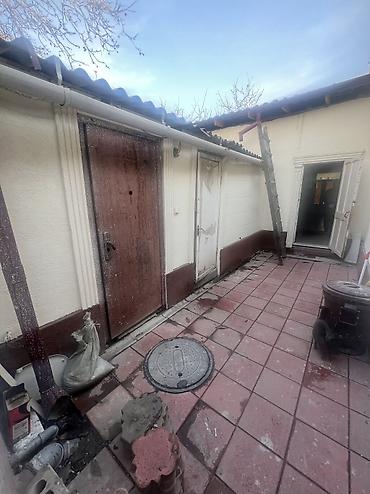 Продажа коттеджей и домов: Продается дом, 5 соток в Пишпеке Внутри участка 3 здания жилых и 2 at lalafo.kg — 16 Продажа коттеджей и домов: Продается дом, 5 соток в Пишпеке Внутри участка 3 здания жилых и 2 — 16