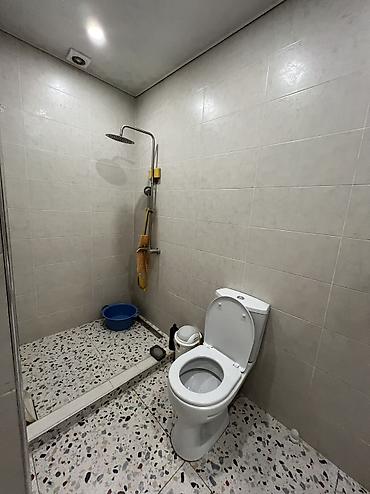 Продажа коттеджей и домов: Продается дом в районе Аламединского рынка, находится по адресу улица — 11