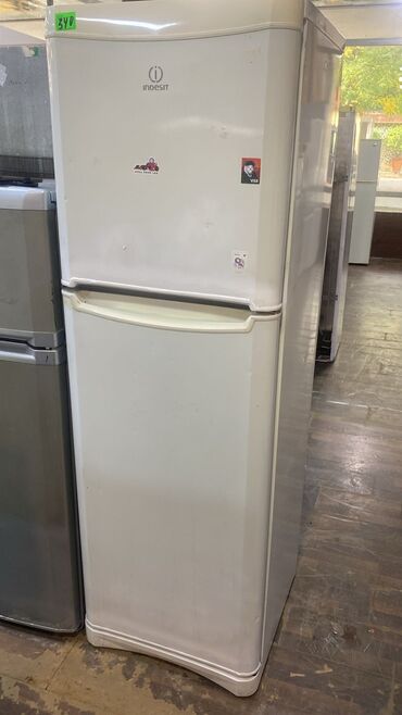samsung soyuducu: 2 qapılı Indesit Soyuducu Satılır, rəng - Ağ