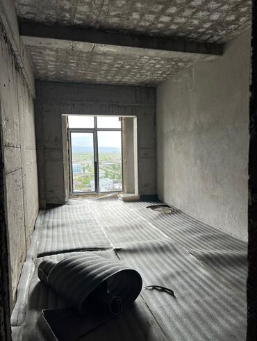 барачный дом: 2 бөлмө, 62 кв. м, Элитка, 13 кабат, ПСО (өзү оңдоп түзөтүп бүтүү үчүн)