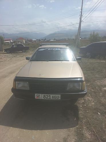 вариятор: Audi 100: 1989 г., Механика, Бензин, Седан — 3