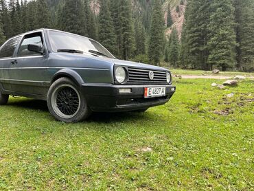 голфа: Volkswagen Golf: 1990 г., 1.3 л, Вариатор, Бензин, Хэтчбэк