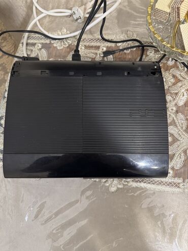 Техника для кухни: Playstation 3 satılır Qiymət:250 m təzə almışam prablemin bilmirəm