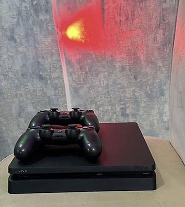 ps3 süper slim: Sony PlayStation 4 Slim + 2 ədəd DualShock 4 pultu - Model: PS4 Slim — 1