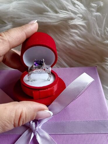 Prstenje: Cena 1300din — 7