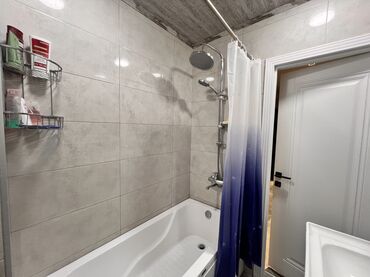 Uzunmüddətli kirayə mənzillər: Öz evimdir . 2 otaq kirayə verilir. Xırdalanda. Əla evdir isti pol — 20