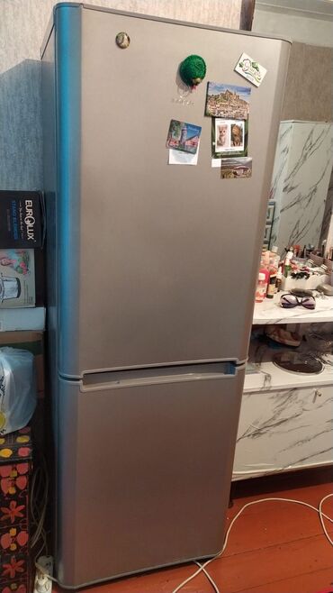 Техника для кухни: Б/у Холодильник Indesit, No frost, Двухкамерный, цвет - Серебристый