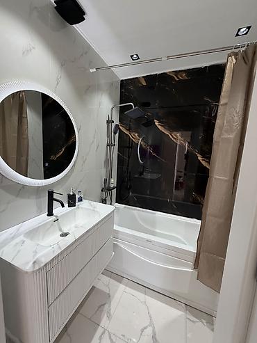 Uzunmüddətli kirayə mənzillər: Qara-Qarayev metrosunun duz yani. 3 otaq 116 kv. Menzil 19 mertebenin — 8