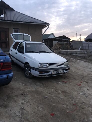 голф 4 2004: Volkswagen Golf: 1992 г., 1.8 л, Механика, Бензин