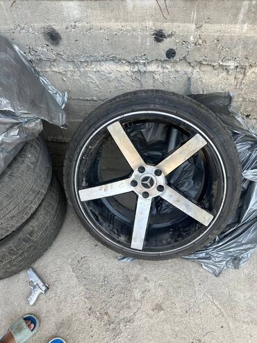 авто ру шины бу: 245/35/20 зимный балон дискалары менен сатылат срочно
