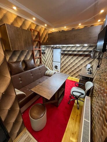 Otaqların uzunmüddətli kirayəsi: Xanim ucn kiraye 1 otaqlı studiya tipli kiçik mənzil/interyer - Sahə — 30