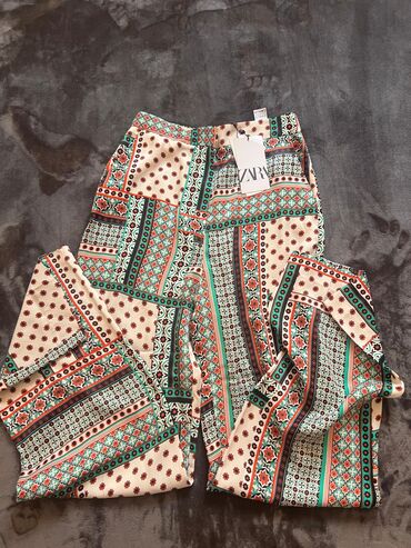 only pantalone: S (EU 36), High rise, Flare