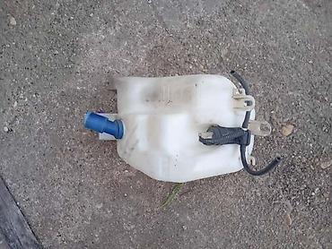 flasencug 3 tone: POSUDA TECNOSTI ZA ALFA ROMEO 147 | posuda za tecnost vetrobranskog — 2