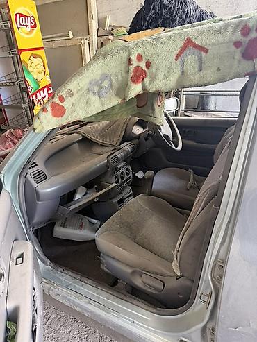 2 8: Nissan Micra: 1999 г., 1.3 л, Автомат, Бензин, Хэтчбэк — 5
