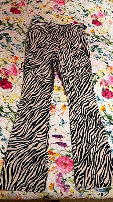 carape 40 den: Potpuno nove pantalone samo skinuta etiketa. Od gospodje sudije koja — 3