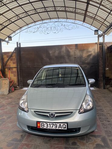 Honda: Honda Fit: 2006 г., 1.3 л, Вариатор, Бензин