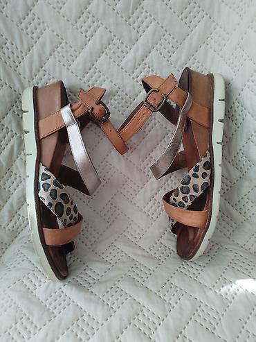 puma disk patike prodaja: Zenske sandale, vrlo lep model sve koza spolja i unutra. Broj je38 — 9