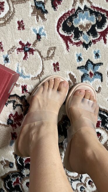 обувь жорданы: Басоножки на лето . Размер 35 написано но они больше на 36