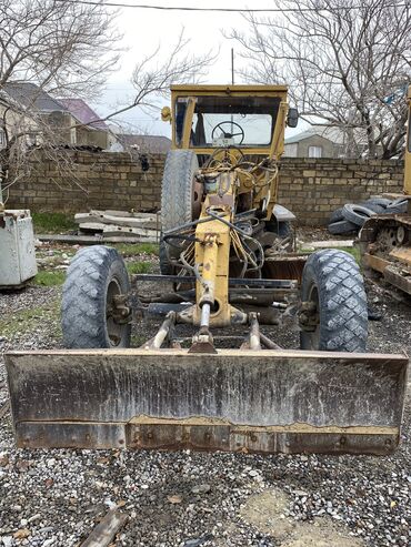 puntlu maşın: Traktor Tumosan Qreyder, 1982 il, 6 at gücü, motor 0.2 l, İşlənmiş