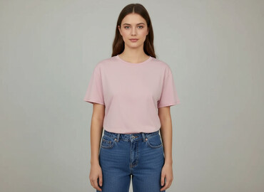 pony koszulki: Shein, Футболка жіноча, розмір S на lalafo.pl pony koszulki: Shein, Футболка жіноча, розмір S