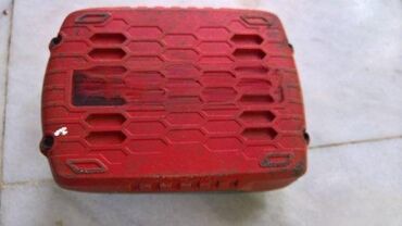 Ostali uređaji: 1. Parkside battery 18 V 1.5 Ah Pap 18 -1.5 A 2. 18 v Li ion baterija — 6