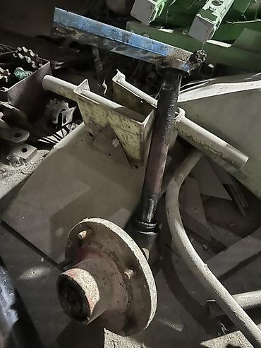 Кормоуборочные комбайны: Комбайн-уборщик Fortschritt E 302 - Самоходный кормоуборочный — 12