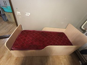 бут кийим полка: Продаю кровать с бортиком. Матрац есть. 7000 сом #детская кровать