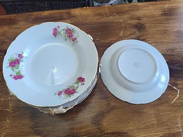 Наборы посуды: Фарфоровый столовый сервиз Цесис (Cesis, Латвия) с фирменным клеймом — 28