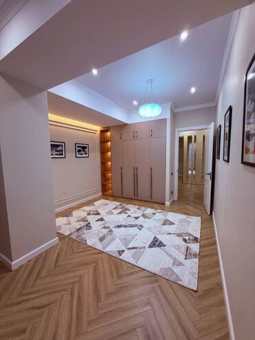 сутичная квартира: 3 комнаты, 100 м², Элитка, 10 этаж, Евроремонт
