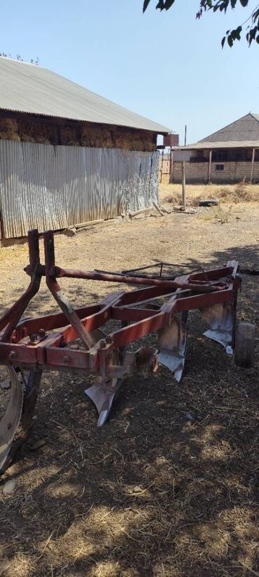 Rotovatorlar: Salam alper kotanlardır 14 lukde var 12 likde sınığları yoxdu real