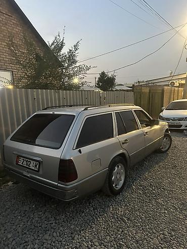 двери на 124: Mercedes-Benz W124: 1994 г., 2.2 л, Механика, Бензин, Универсал — 5