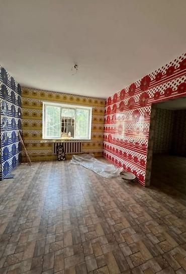 Продажа коттеджей и домов: Продаётся жилой дом с просторными комнатами и большим участком, а — 5