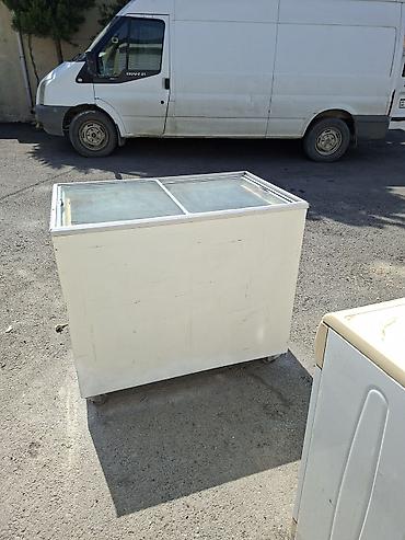 su sok ayran aparatları: Şüşəli dondurucu, Uğur, Türkiyə — 1
