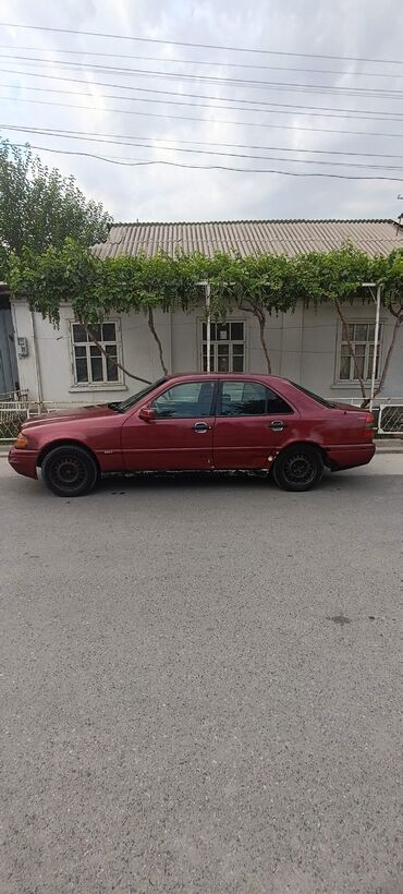 Mercedes-Benz: Mercedes-Benz : 1994 г., 2 л, Автомат, Бензин, Седан