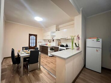Продажа квартир: 3 комнаты, 121 м², Элитка, 3 этаж, Евроремонт