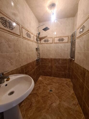 Köhnə tikili: Bakı, 3 otaqlı, Köhnə tikili, m. Xalqlar Dostluğu, 82 kv. m — 14