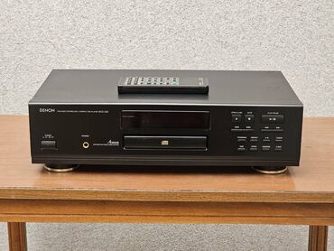 IPod i MP3-plejeri: Denon DCD-335 CD plejer sa daljinskim upravljačem. - Tehnologija: PCM — 1