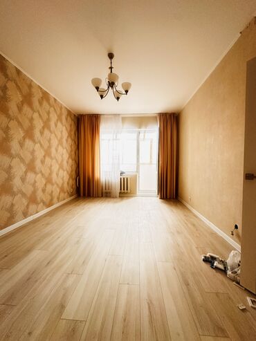 дешевые квартиры аренда: 1 комната, 40 м², 106 серия, 3 этаж, Евроремонт